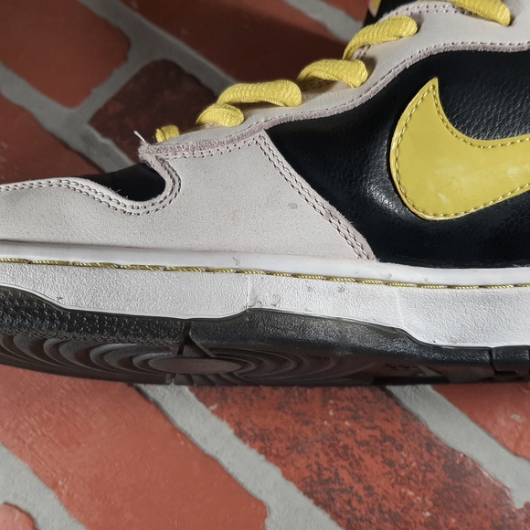 MISS PIGGY NIKE DUNKS - Picture 8 of 10